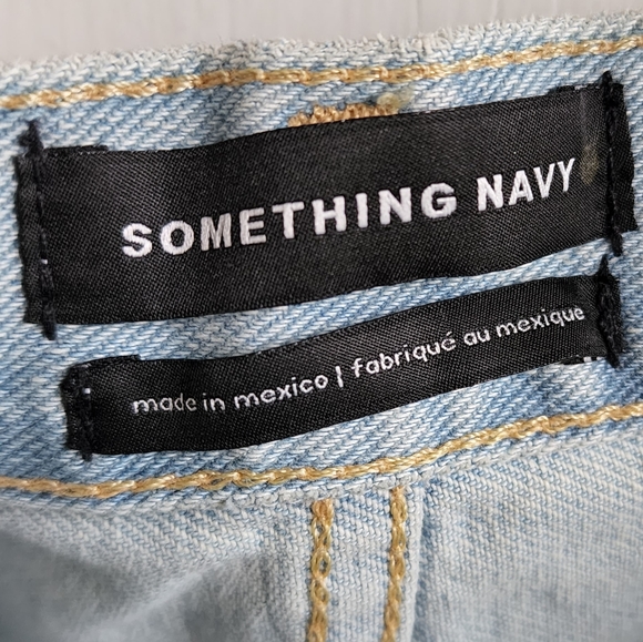 Something Navy High Rise Cigarette Ankle Jeans, Sz 4 - Picture 12 of 14